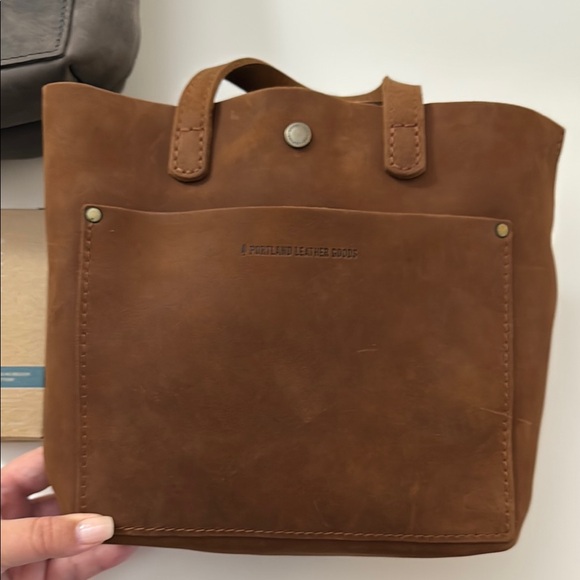 Mini Crossbody Totes - Picture 2 of 7